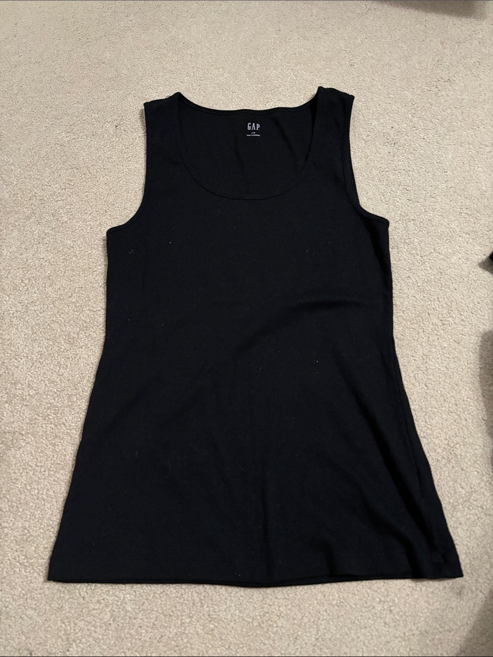 GAP TOP BUNDLE - Picture 2 of 6